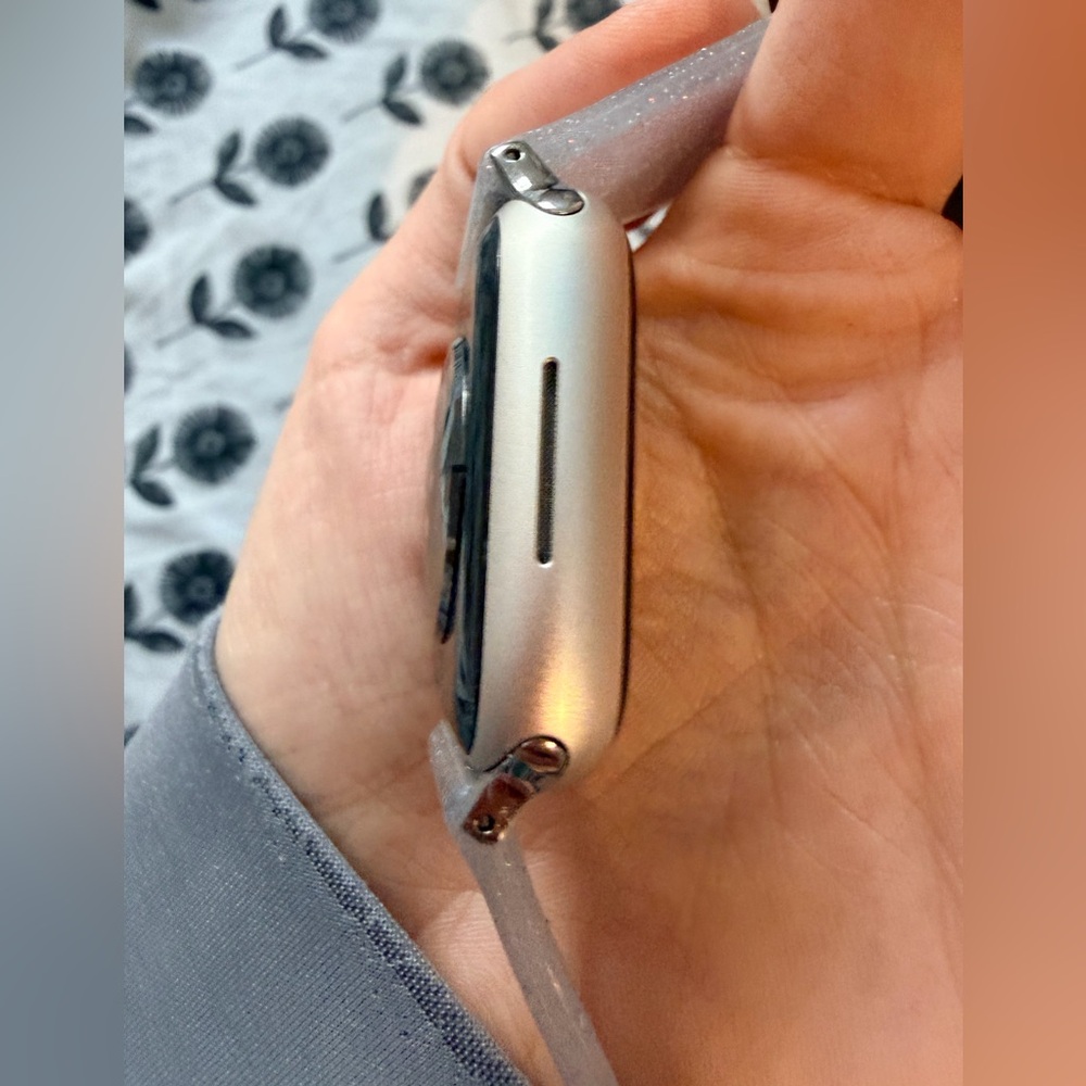 Apple Watch Series 7 Starlight Aluminum Case 41mm With Apple bands Working Order - Picture 9 of 14